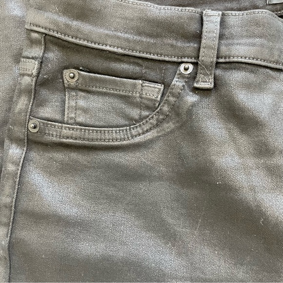 7 For All Mankind Slim Kick High Rise Cropped Flare Jeans in Coated Black sz 31 - Picture 11 of 15